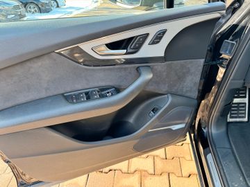 Bild 16 Audi Q7 50 50 TDI quattro S-LINE*MATRIX LED*BLACK