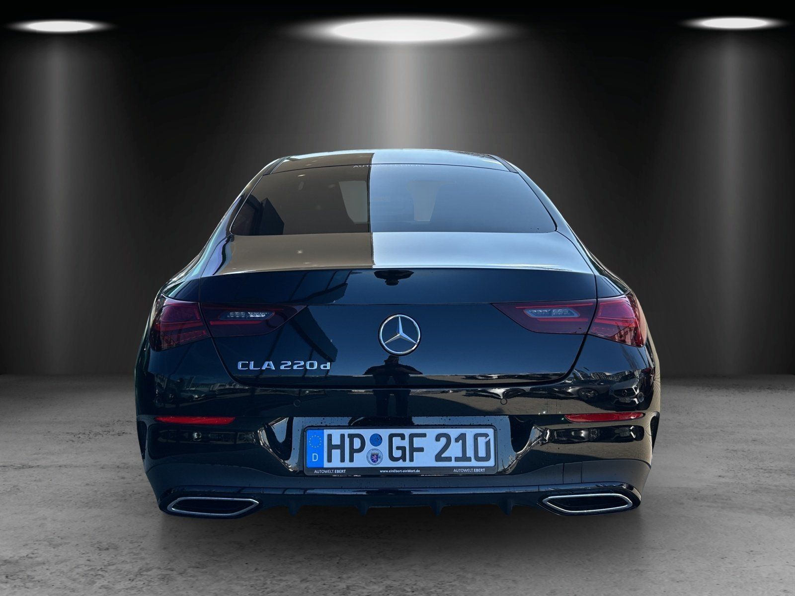 Fahrzeugabbildung Mercedes-Benz CLA 220 d Coupé AMG Pano DISTR KeyGo MULTIBEAM