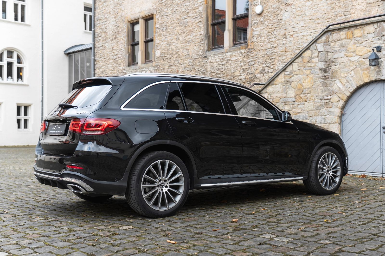 Fahrzeugabbildung Mercedes-Benz GLC 300d 4Matic AMG-LINE LED KAM NAV