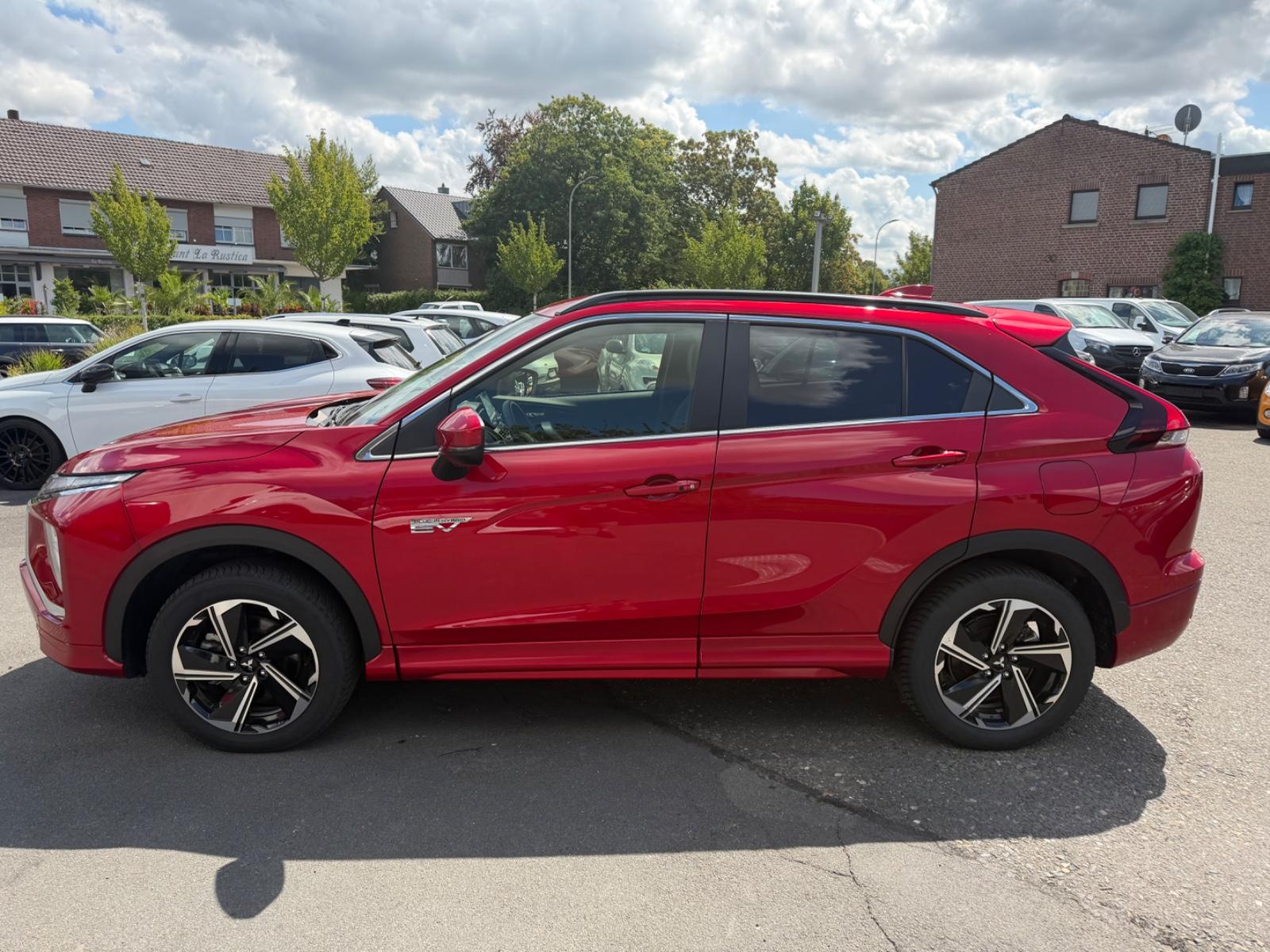 Mitsubishi Eclipse Cross Plus Select Hybrid 4WD