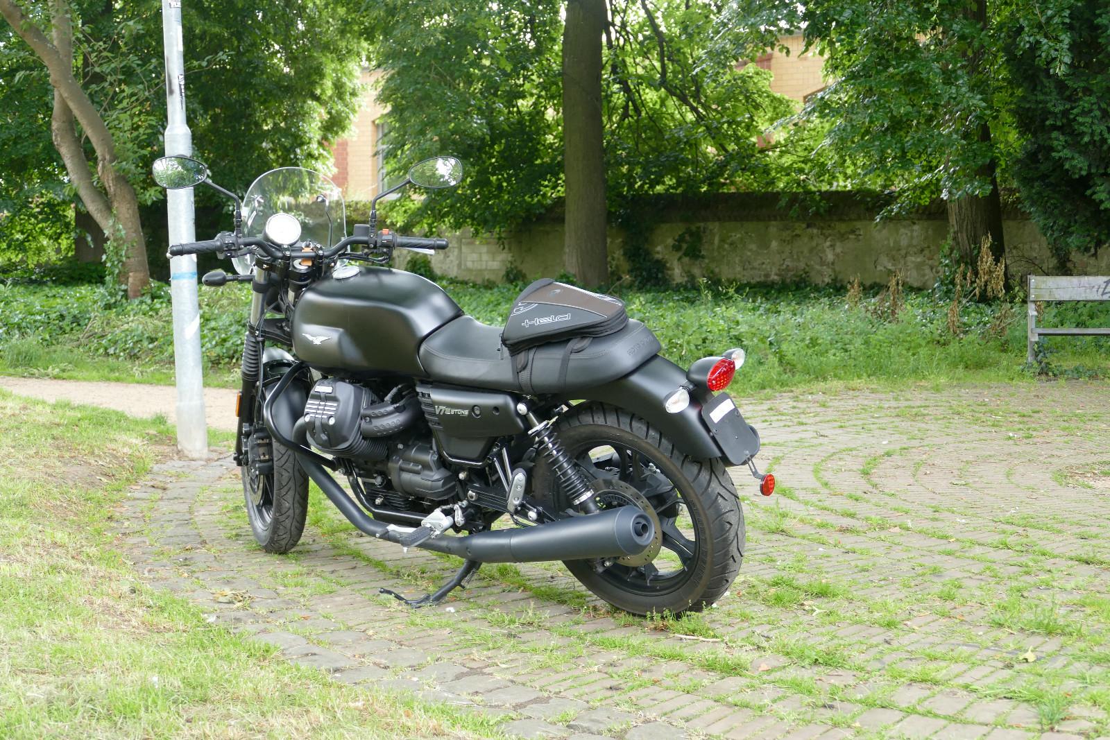 Moto Guzzi V 7 III Stone  E 4  Scheibe & Sturzbügel