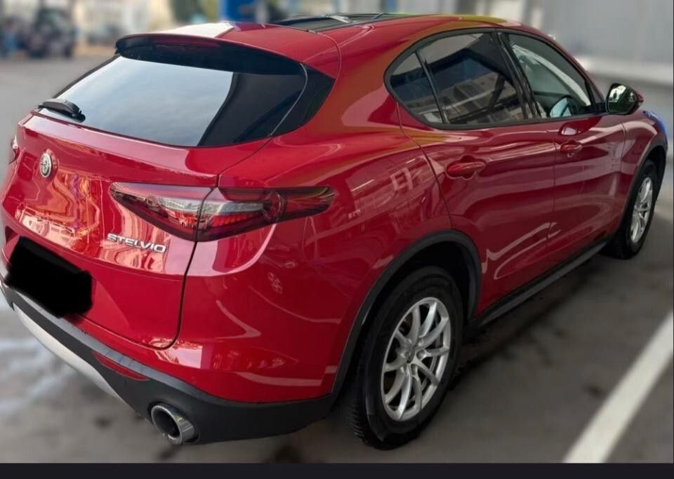 Alfa Romeo Stelvio 2.0 Turbo 200 CV AT8 Q4 Busin imagem 3