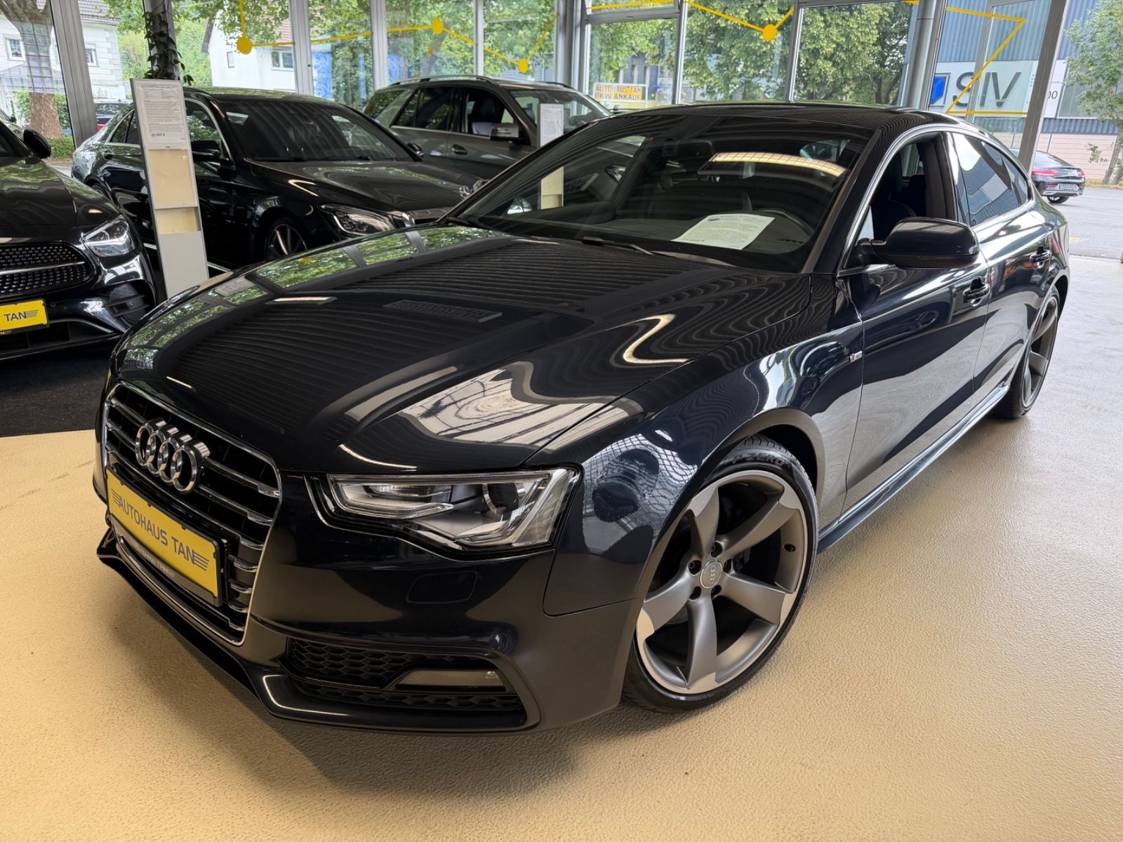Fahrzeugabbildung Audi A5 Sportback 2.0 TDI S line Plus