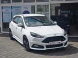 Ford Focus Lim. ST - Ford Focus mit Diesel-Antrieb: Leder, Navigationssystem, Limousine