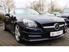 Fahrzeugabbildung Mercedes-Benz SLK 250 AMG Sportpaket*Harman/Kardon*Ambient*Xen