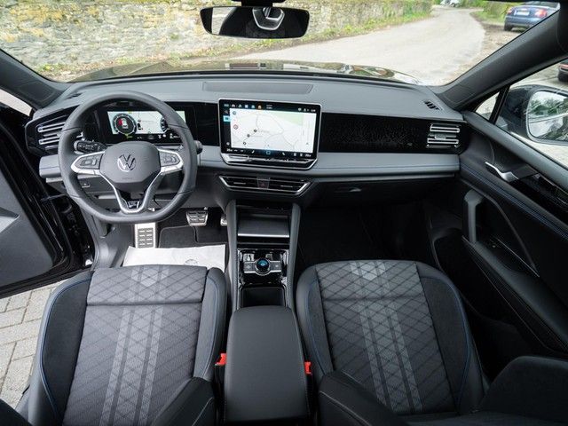 Tiguan R-Line eTSI DSG Black-Style AHK