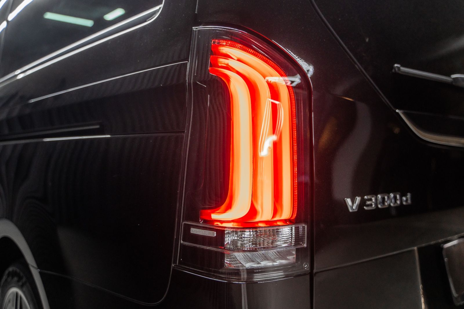 Fahrzeugabbildung Mercedes-Benz V300d EXCLUSIVE 4M Lang AIRMATIC Luxus*VIP*25