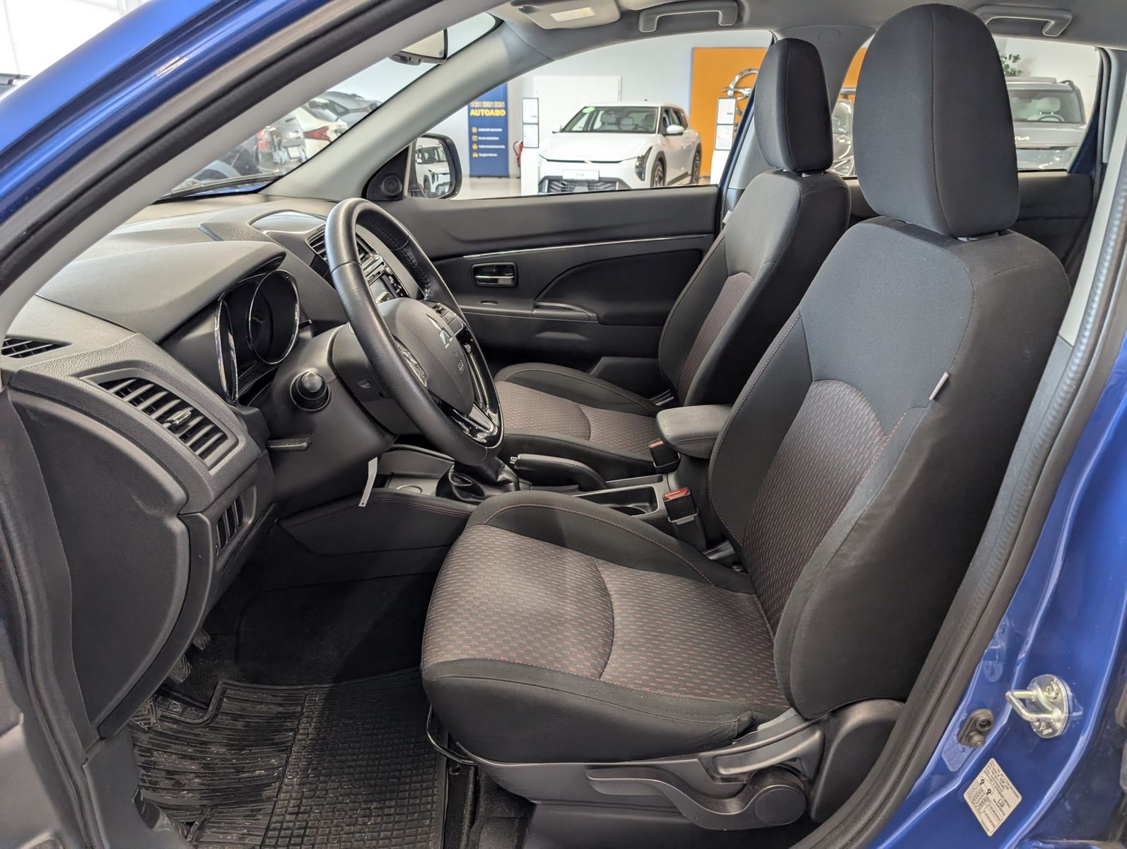 MITSUBISHI ASX  1.6 MIVEC Edition Navi Kamera – Bild 8
