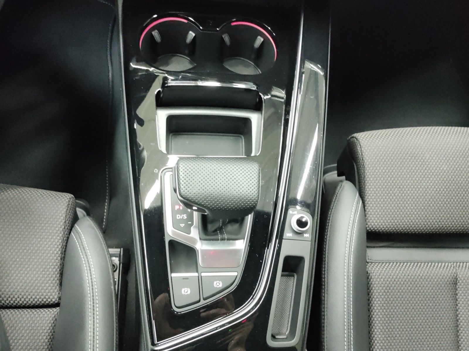 Audi A4 - Bild 12