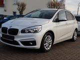 BMW 218 Active Tourer 218i Advantage - weiße BMW 218 Active Tourer