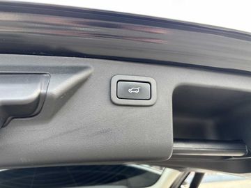 Land Rover Discovery Sport Diesel Aut. HSE Sd4 LederPano