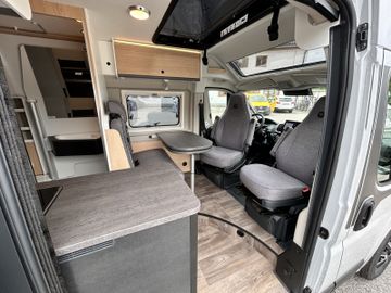 Sunlight Cliff X 640 RT Dieselheizung Digital Paket LED