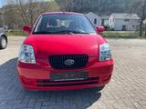 Kia Picanto 1.1 LX - Kia Picanto aus 2005 mit Benzin-Antrieb: Kleinwagen