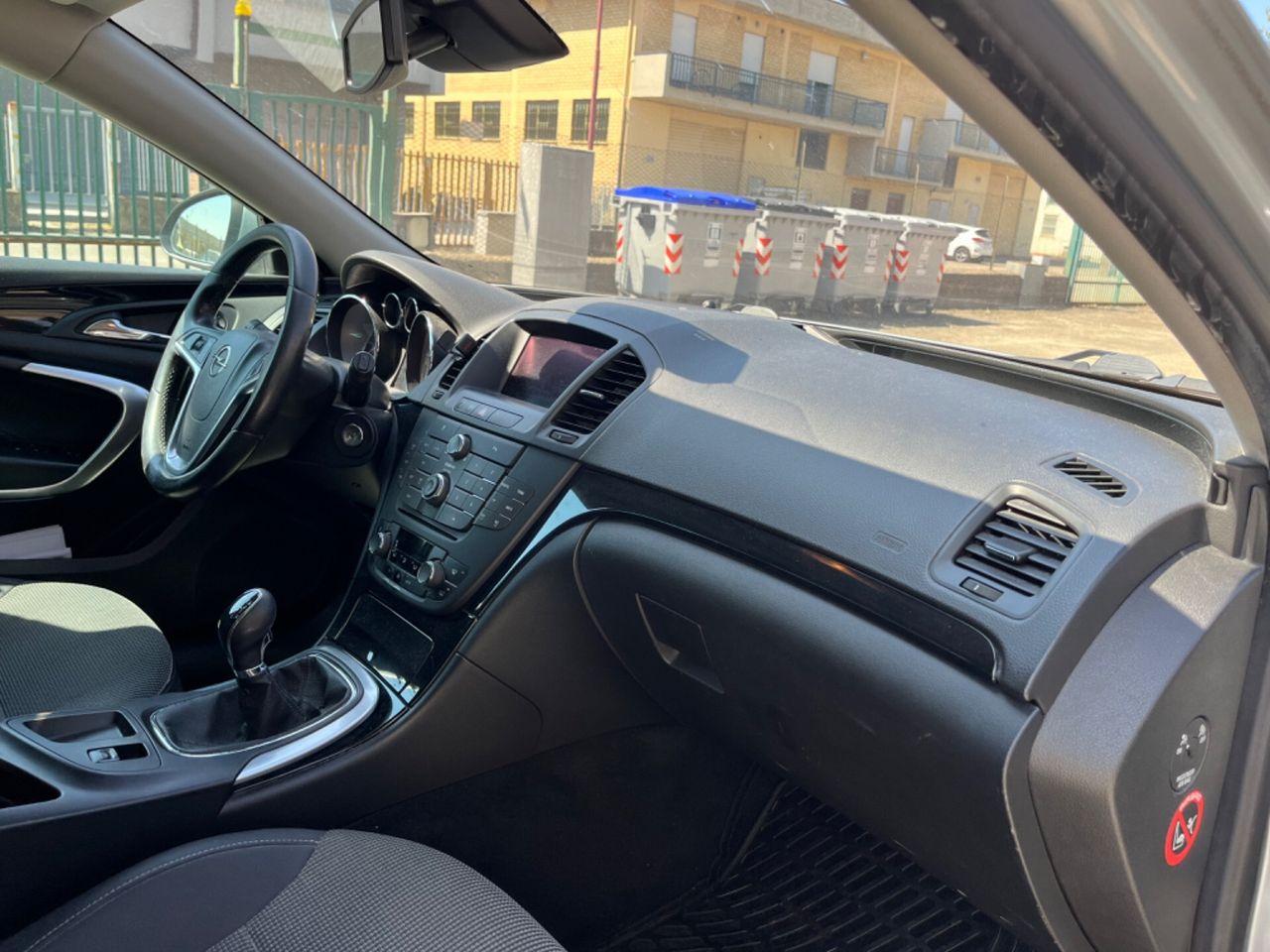 Opel Insignia 2010 — photo 13
