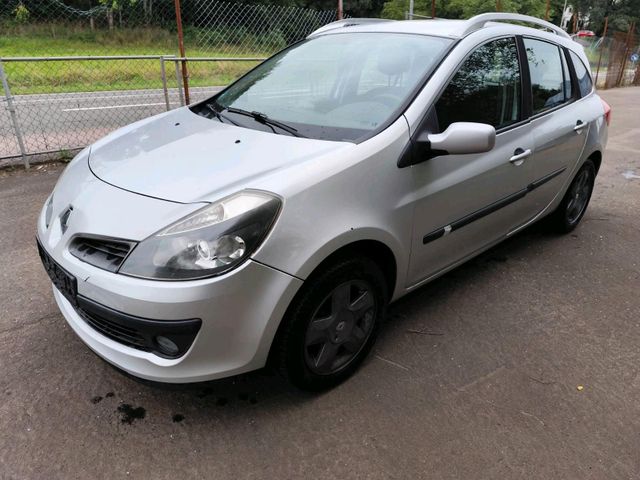 Renault Clio 1.2L TÜV 07/26