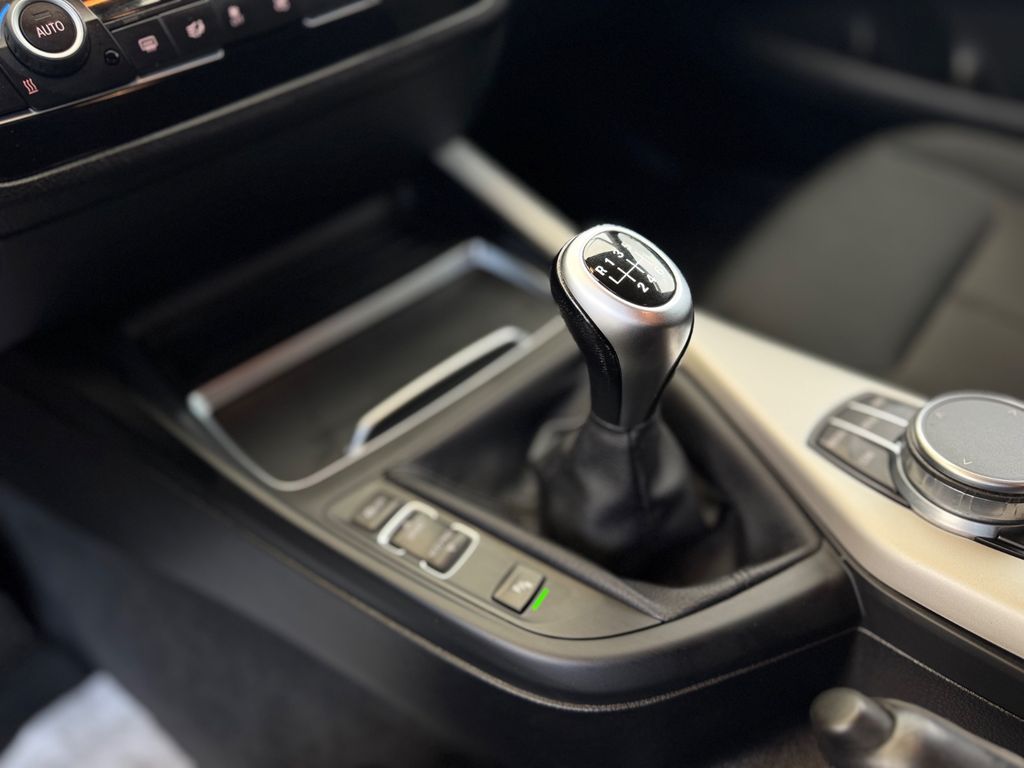 BMW 118 i Advantage LED+NAVI+PDC+SHZ+TEMPO+M-ALUFELG – Ansicht 14