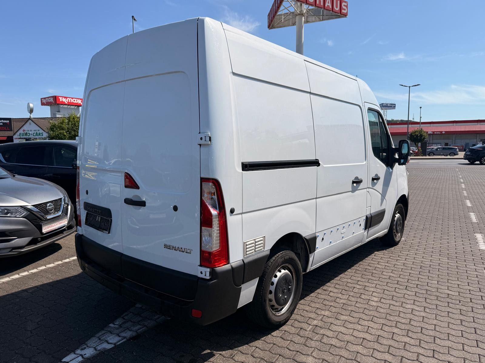 Fahrzeugabbildung Renault Master III Kasten L1H2 HKa 3,5t / MWST