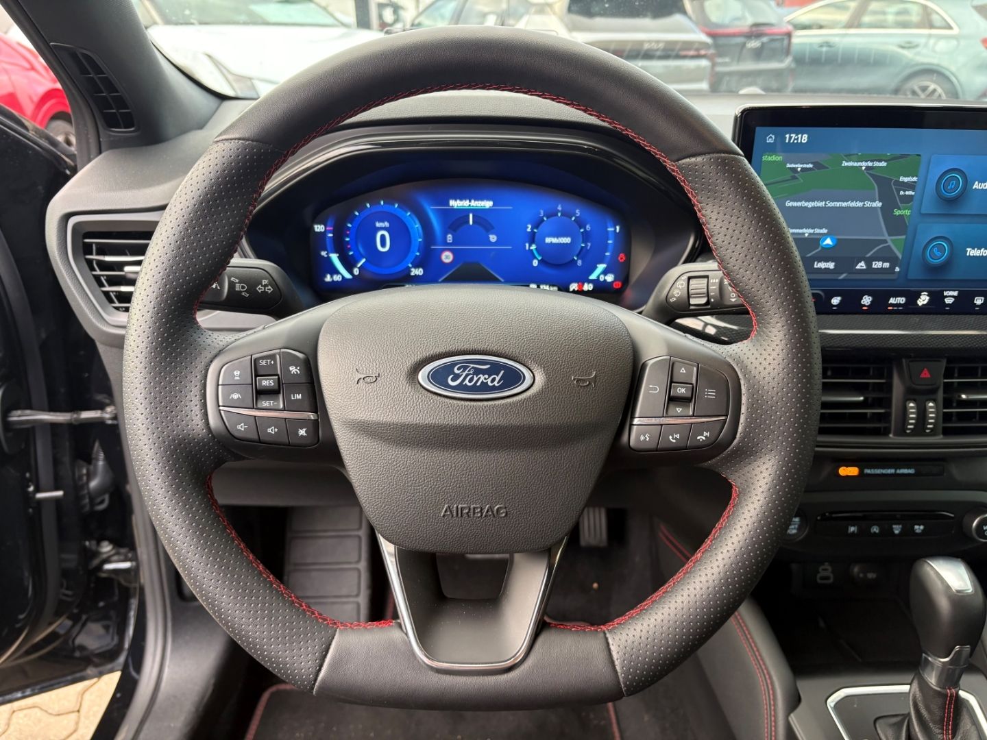 Fahrzeugabbildung Ford Focus Turnier ST-Line X HUD AHK-abnehmbar Navi