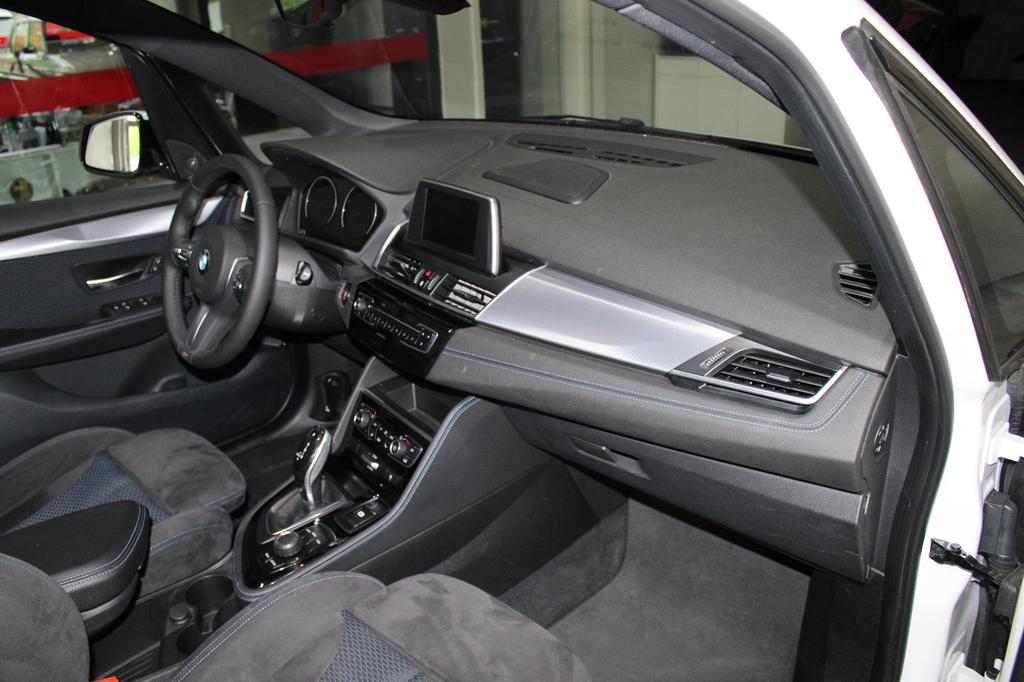 BMW 220