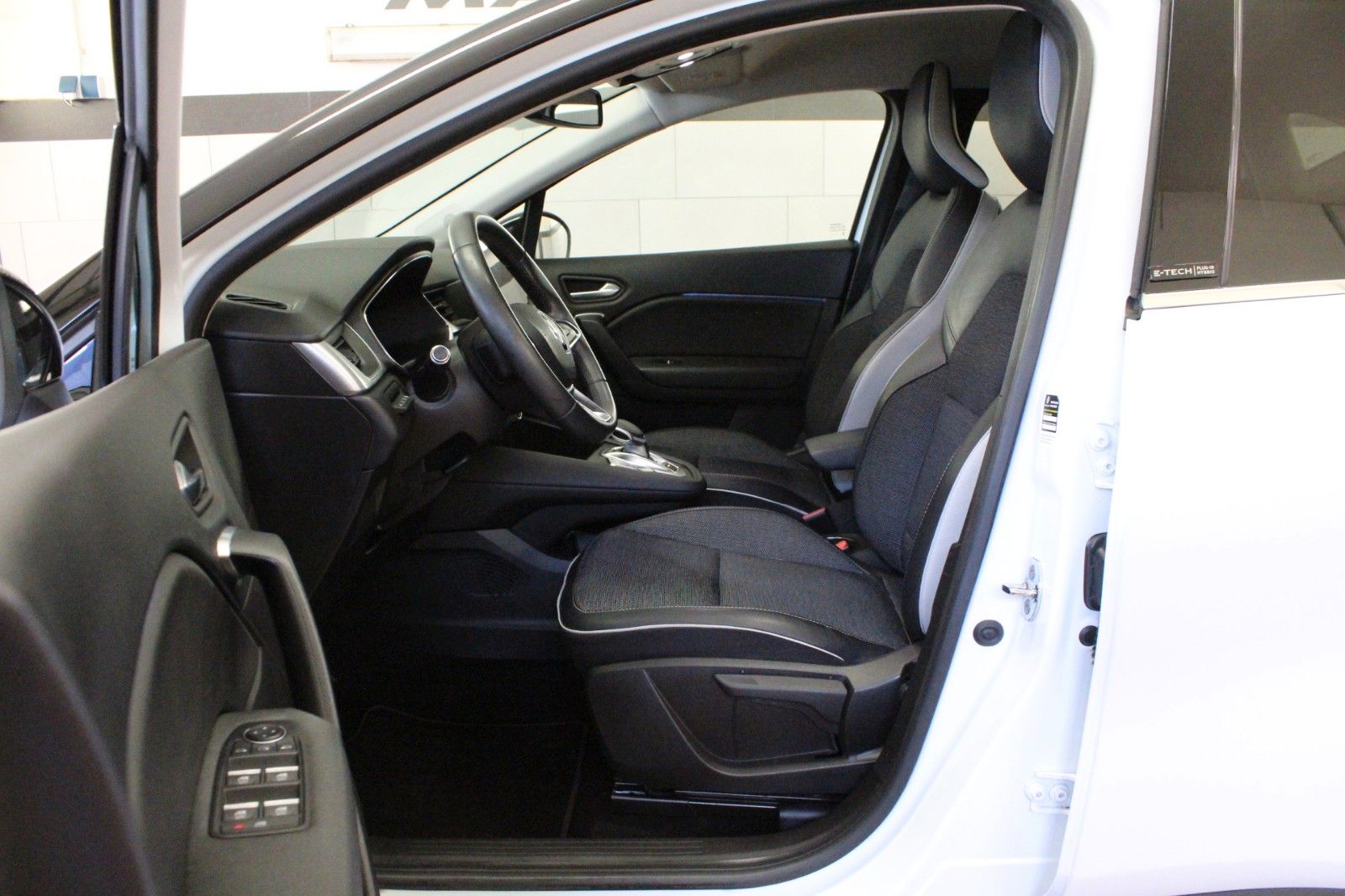 Fahrzeugabbildung Renault Captur E-Tech Plug-in 160 Plug in Hybrid