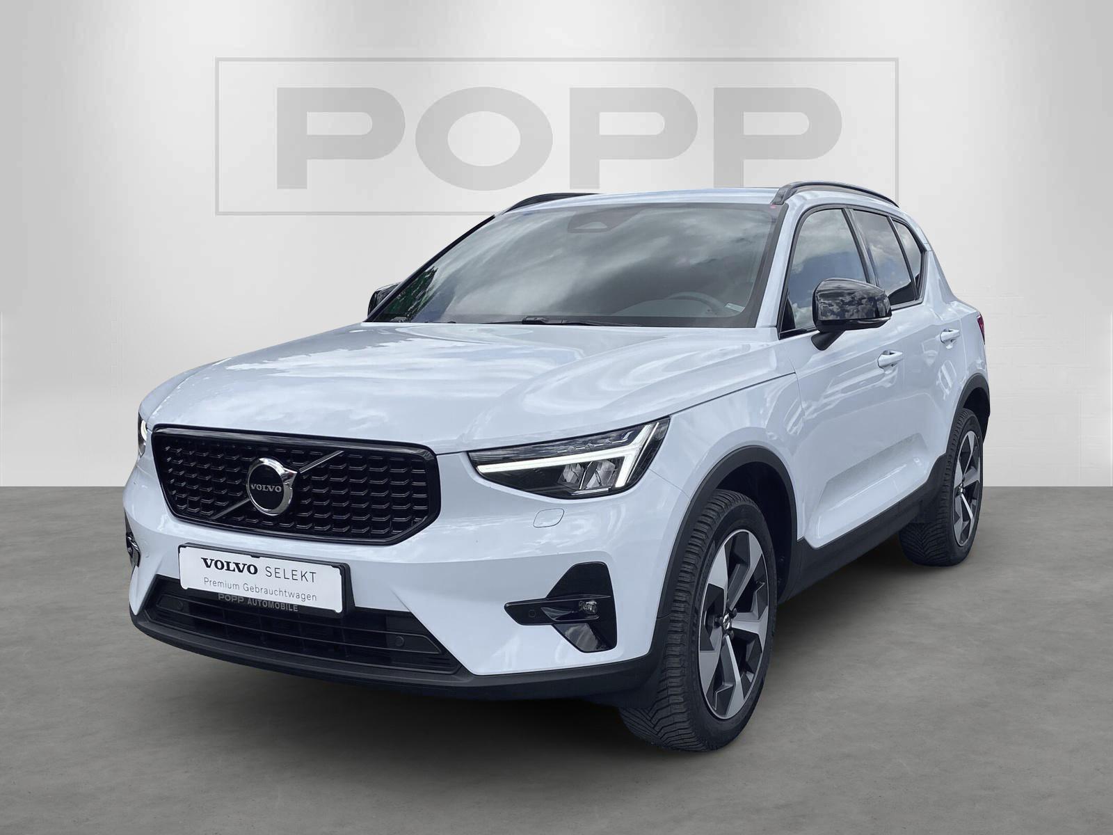 Volvo XC40 B3 FWD Plus Dark 19" ACC FSH H&K LED SHZ