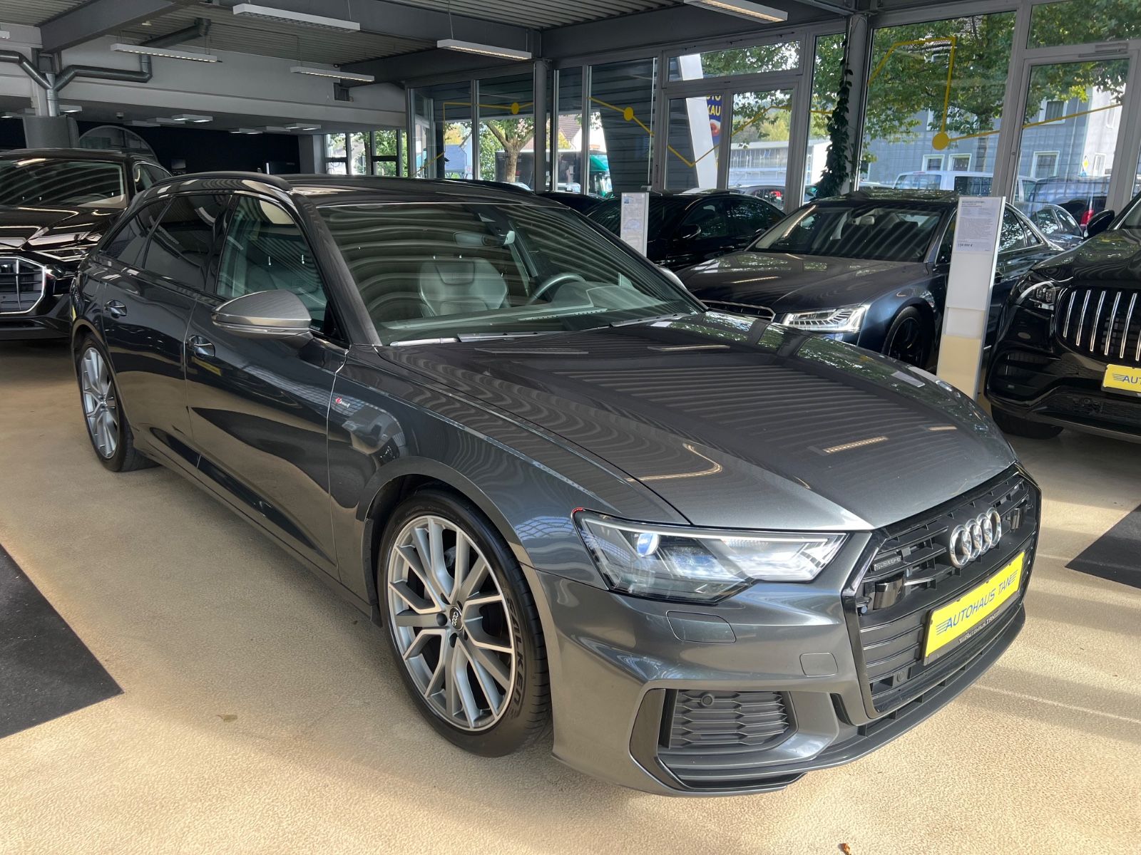 Fahrzeugabbildung Audi A6 Avant 40 TDI quattro sport S line *1.HAND*