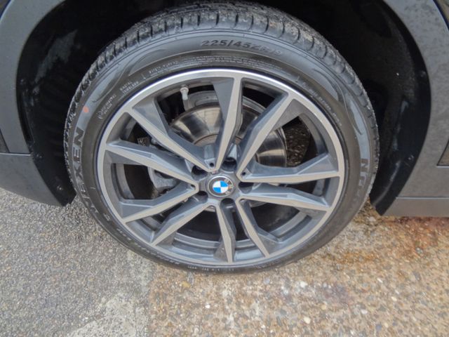 Fahrzeugabbildung BMW X2 sDrive 18d/M-Paket/Pano/HUD/Kamera/Navi/150PS