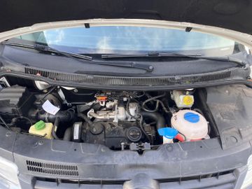 Volkswagen T5 Transporter - 8