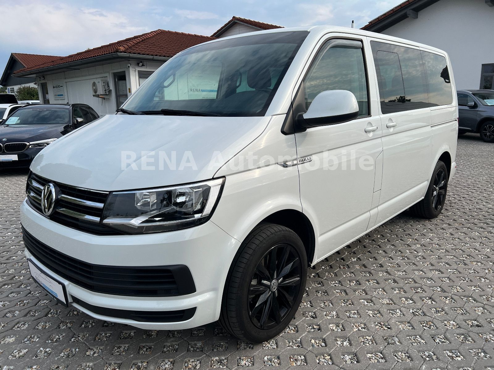 Volkswagen T6 Multivan Comfort DSG AHK el. Türen Standh