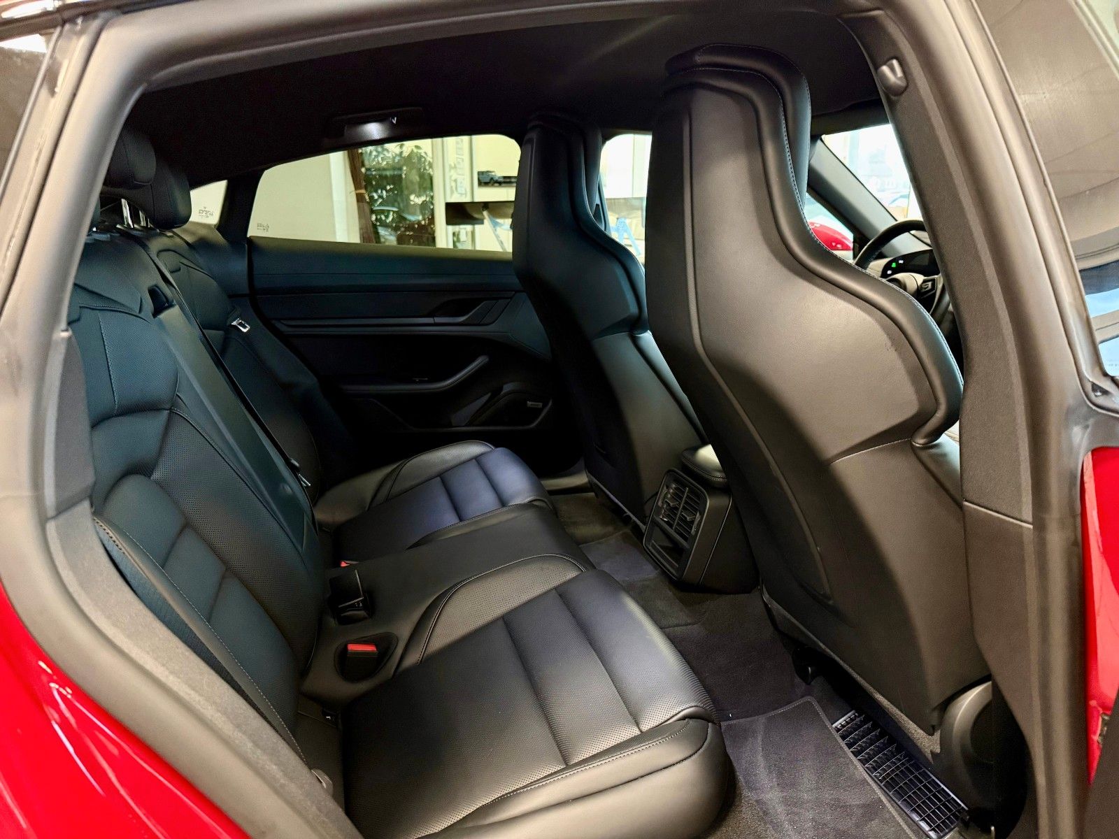 Fahrzeugabbildung Porsche Taycan ACC/BOSE/21Zoll/Klimasitze/APPROVED