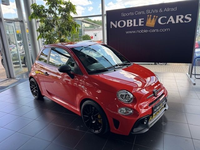 Fahrzeugabbildung Abarth 695 Competizione KLIMA NAVI BEATS