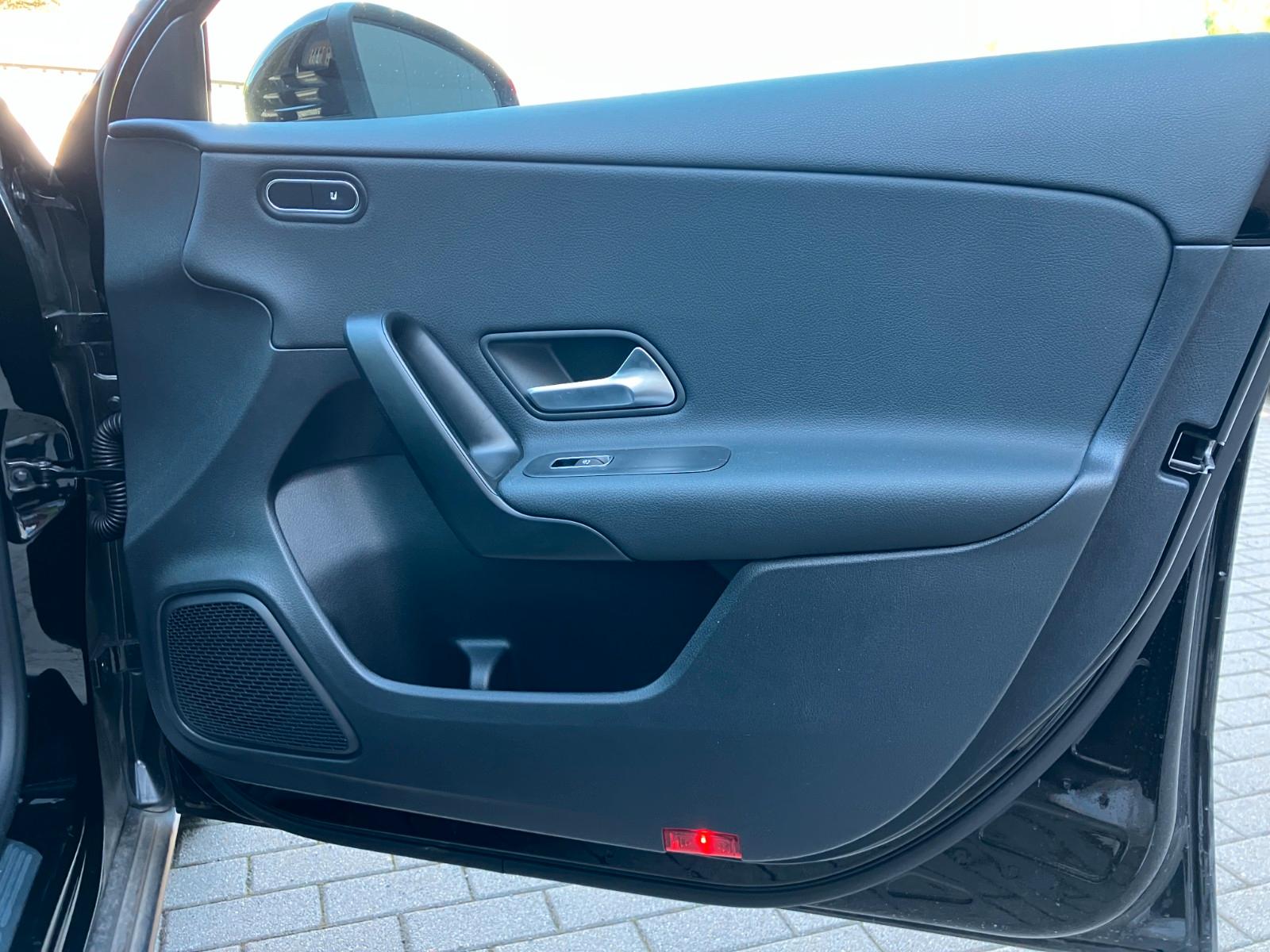 Mercedes-Benz A 250 e