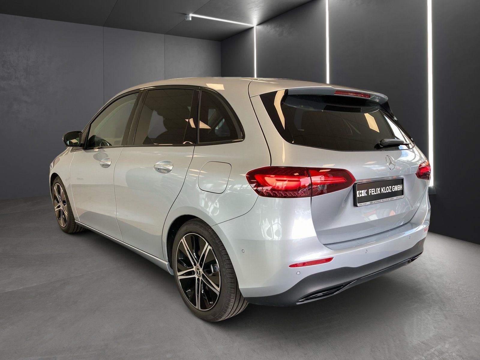 Fahrzeugabbildung Mercedes-Benz B 200 Progressive Line*Night*18"*LED*Kamera*Navi