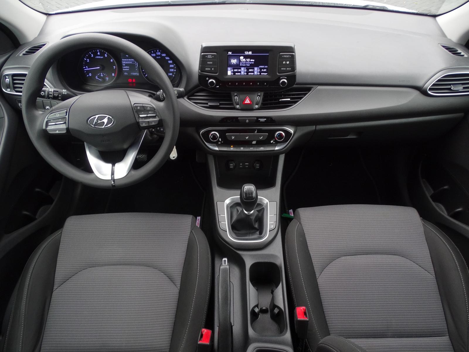 Hyundai i30 1.4 Pure Tempomat Klima Spurhalte USB AUX