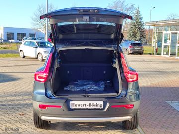 Volvo XC40 MHD Core 2WD KLIMA-LED-SHZG-NAVI-FSHZG