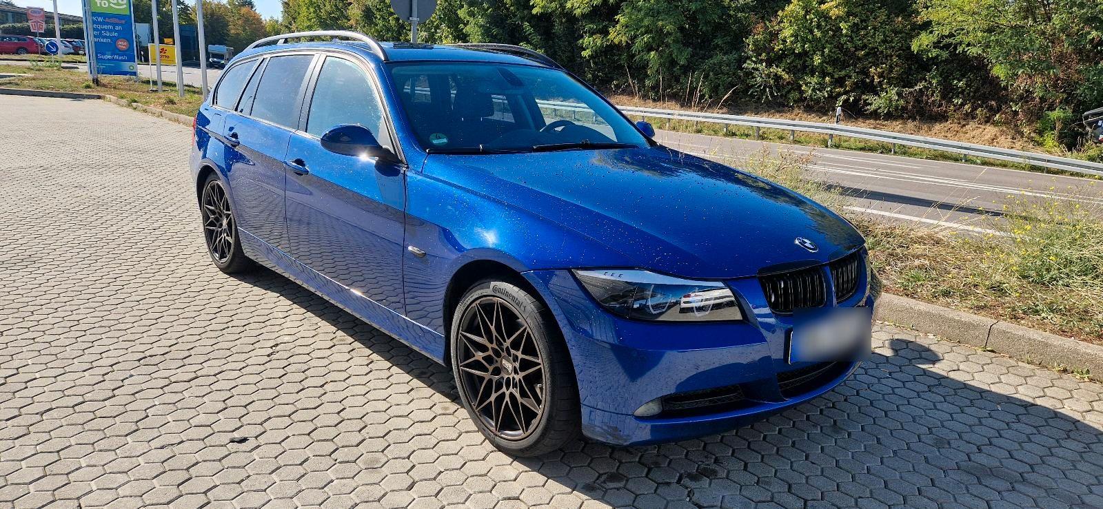 BMW 320