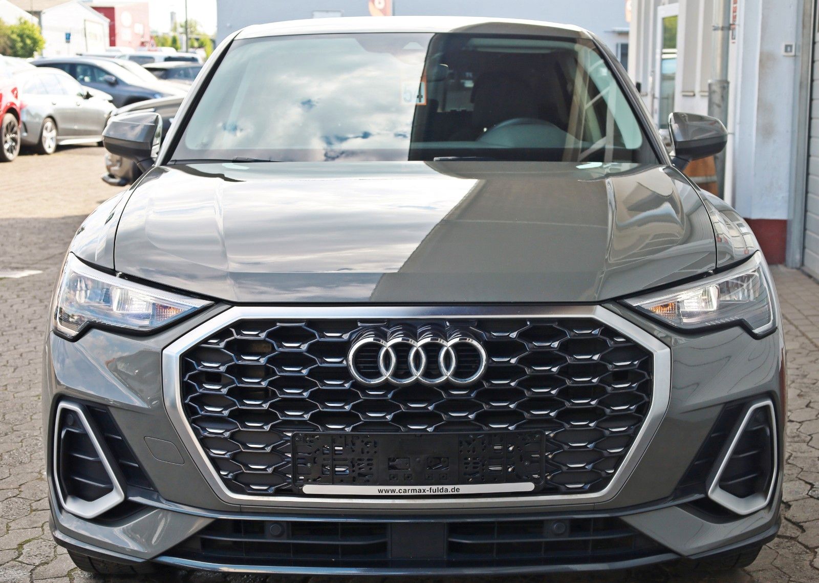 Fahrzeugabbildung Audi Q3 Sportback 35 TFSI S line,T.Leder,Navi,LED,SH