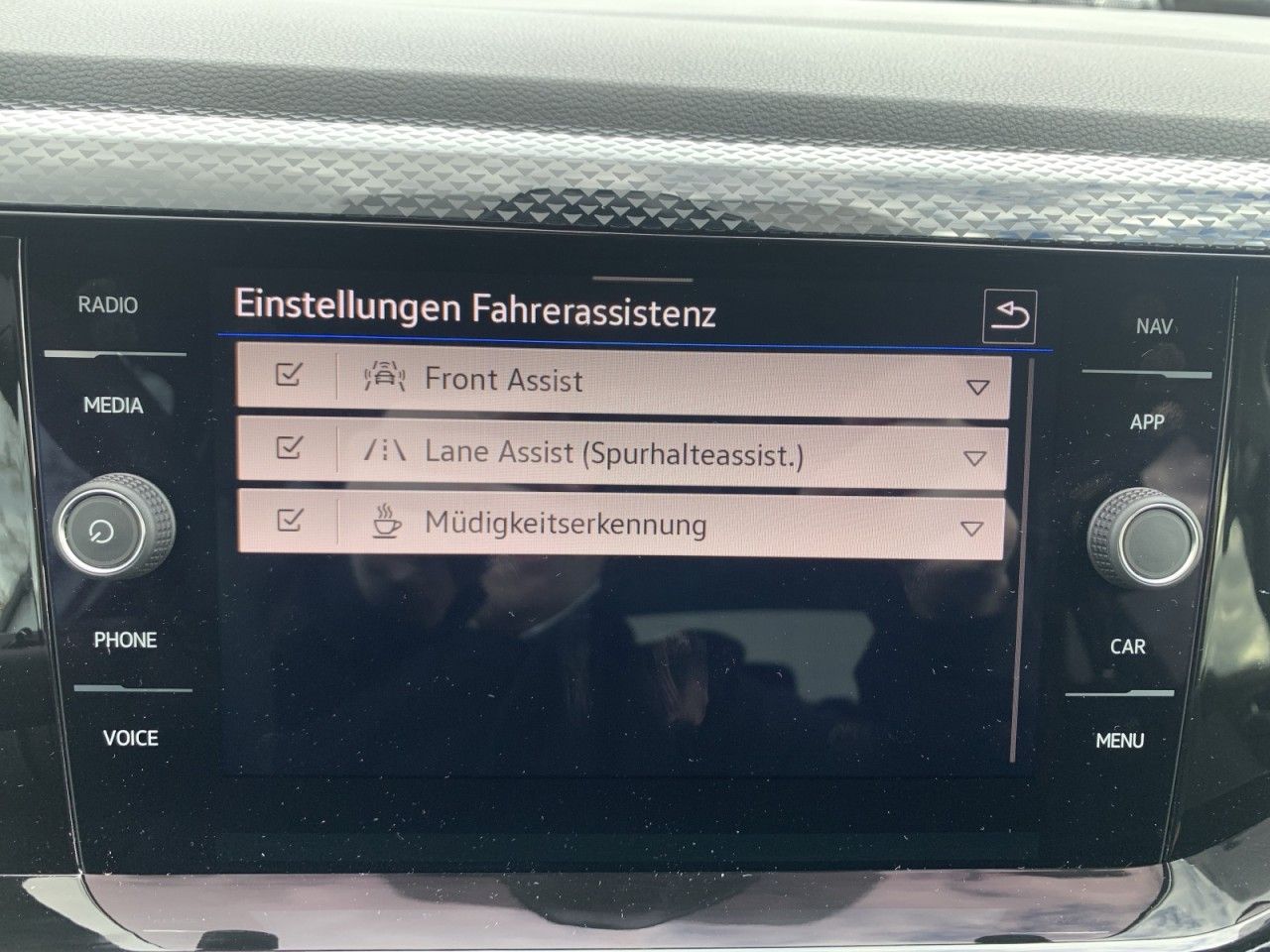 Fahrzeugabbildung Volkswagen Taigo Life 1.0 TSI+APP-CONNECT+SITZHEIZ+LED+PDC+