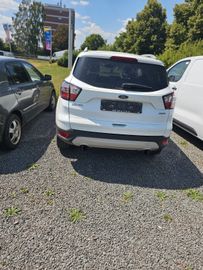 Ford Kuga - 8