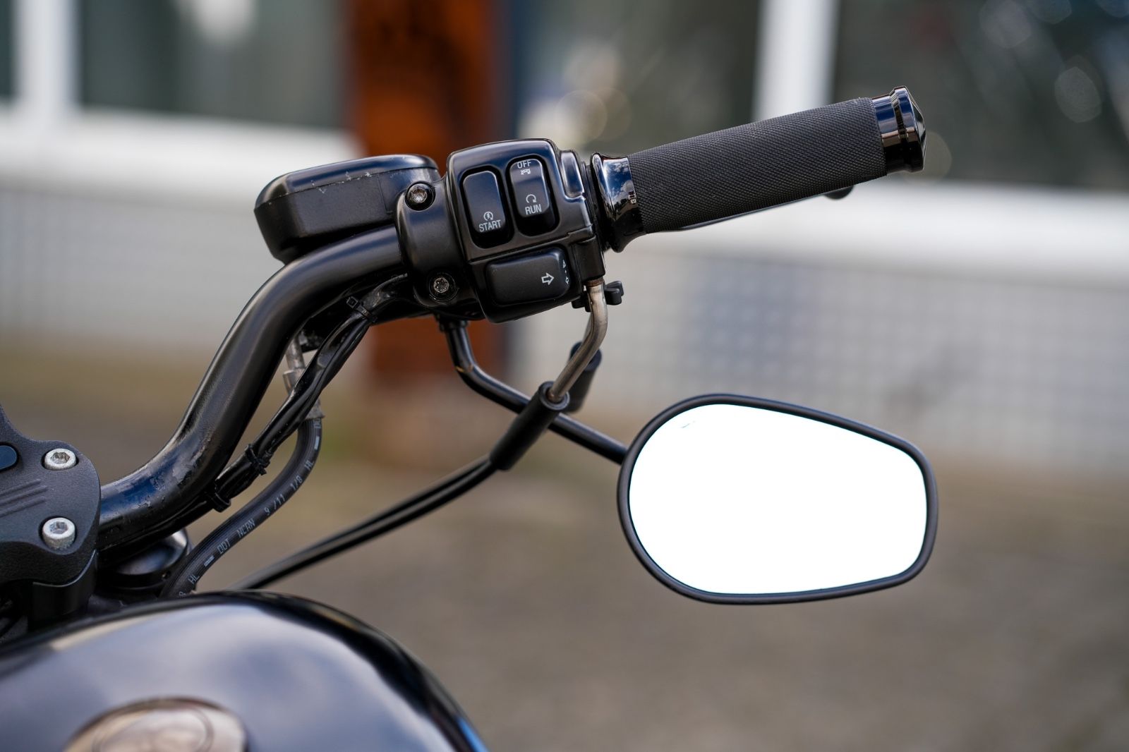 Fahrzeugabbildung Harley-Davidson SPORTSTER XL883N IRON - BOBBER - KURZES HECK