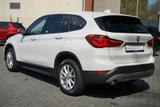 BMW X1 sDrive 18i LED Navi Sitzheizung AHK PDC Leder - BMW Gebrauchtwagen von 2017