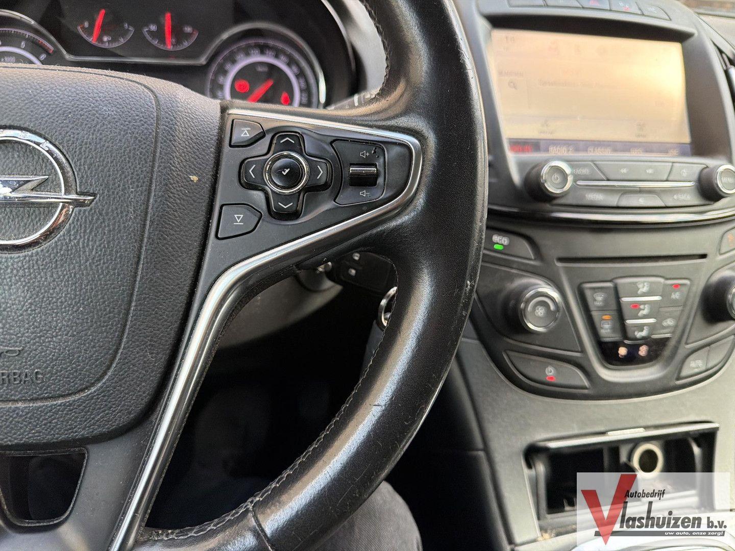 Opel Insignia 2015 — photo 10