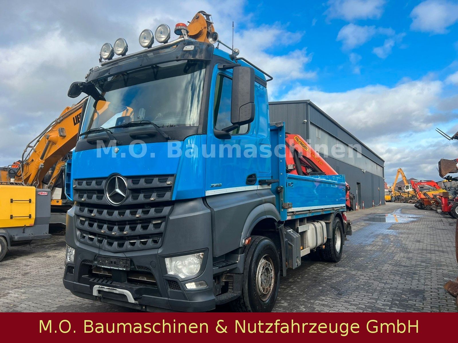 Fahrzeugabbildung Mercedes-Benz Arocs 2158 / Palfinger PK 14002