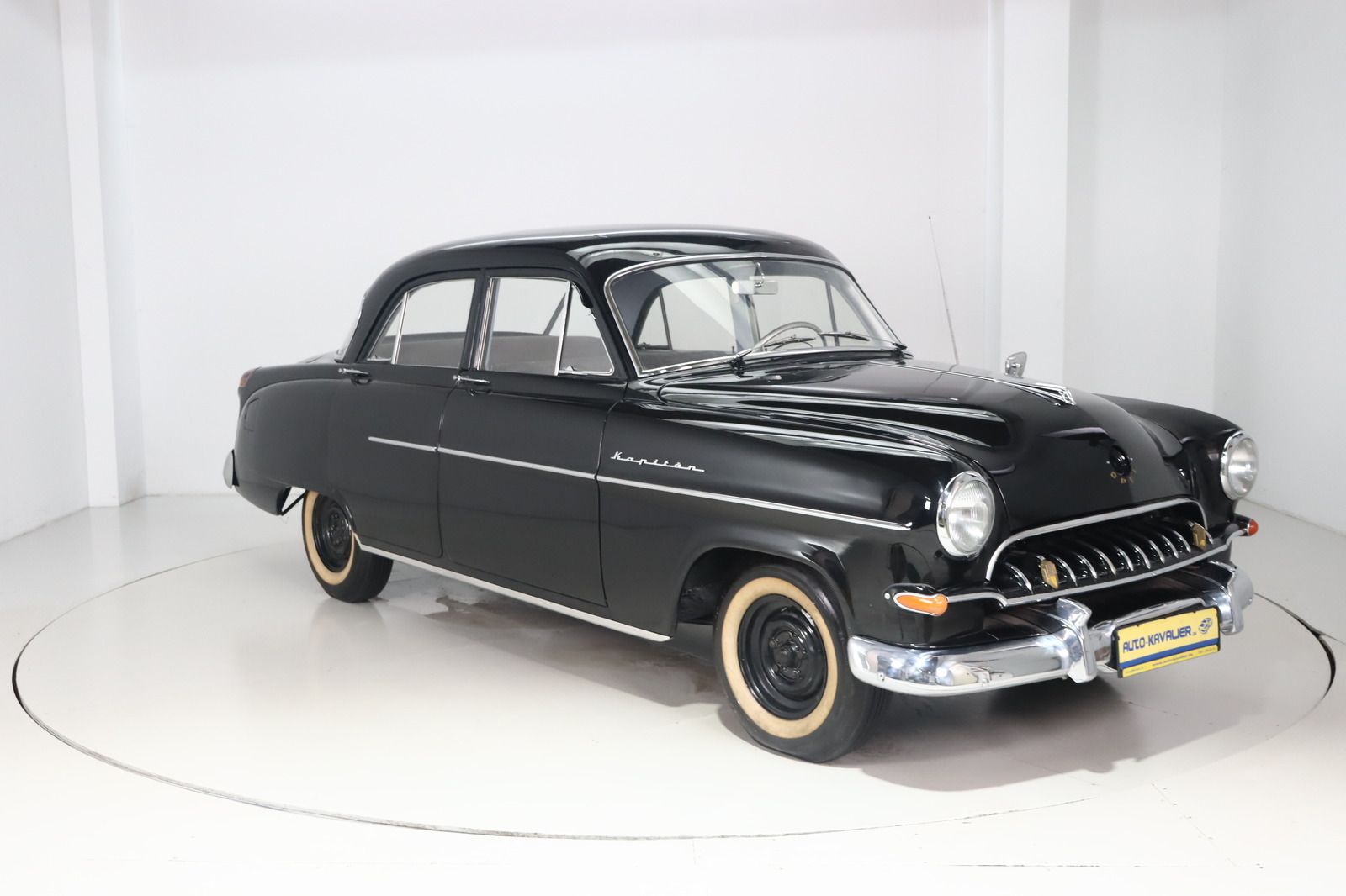 Fahrzeugabbildung Opel Kapitän 54