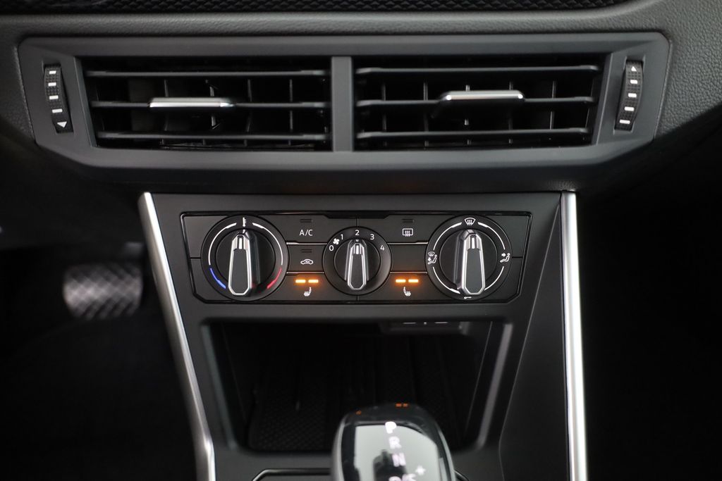 VOLKSWAGEN Polo 2026
