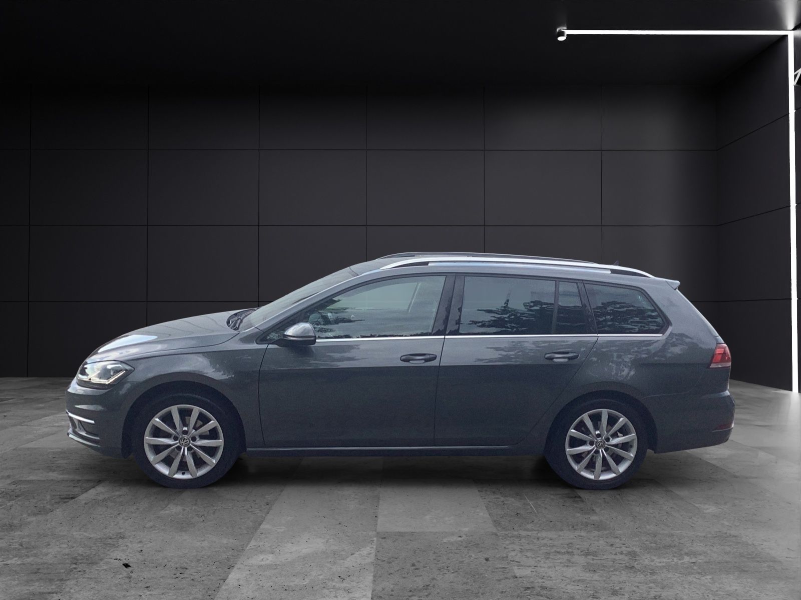Fahrzeugabbildung Volkswagen Golf VII Variant TDI Highl. DSG LED FAP+ DAB Nav