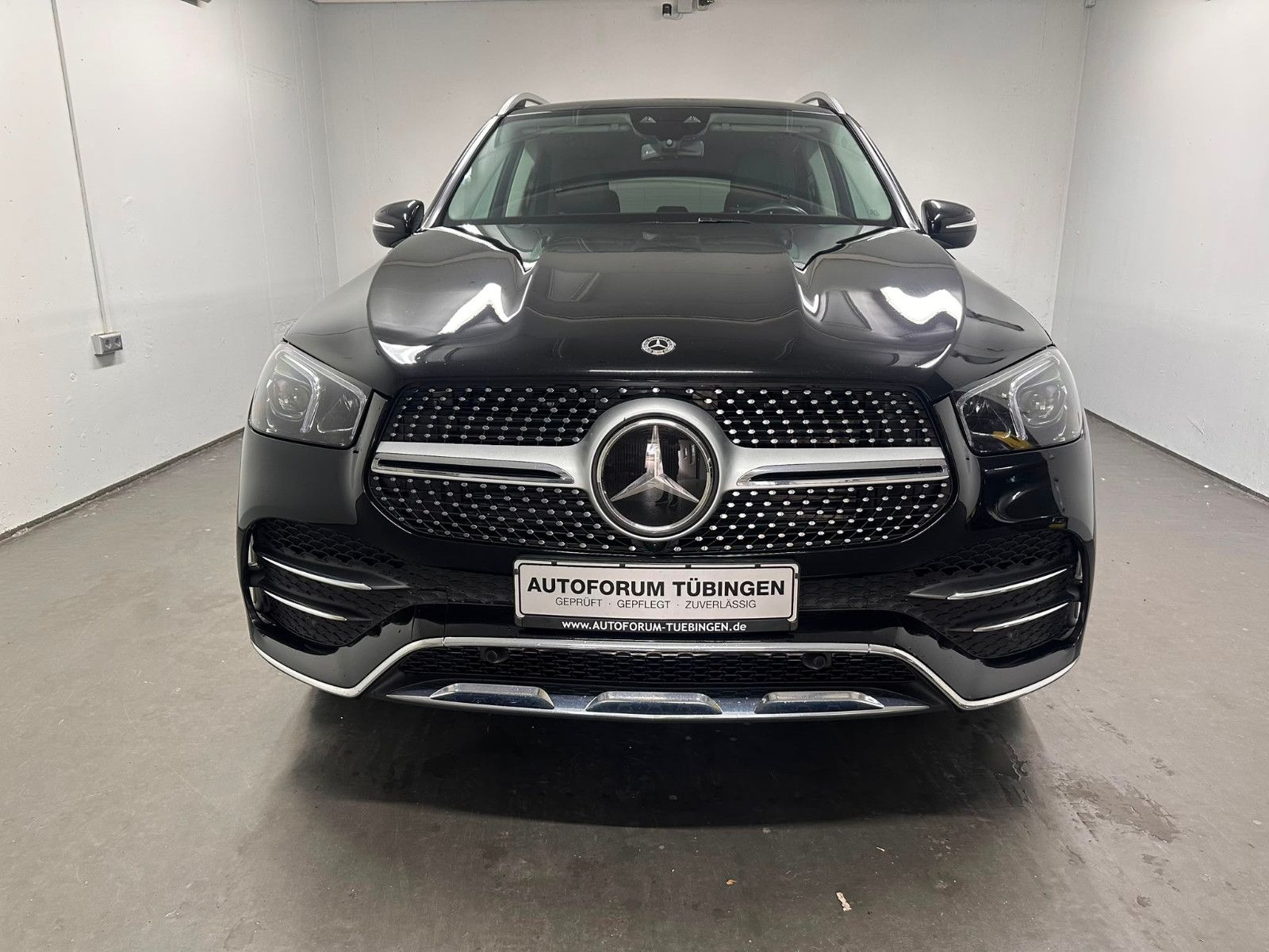 Fahrzeugabbildung Mercedes-Benz GLE 350 de 4MATIC *AMG-LINE*DISTRO*AHK*KEYLESS*