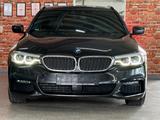 BMW 530 d Touring-M Sport-Live Cockpit-HuD-Pano-AHK - BMW 530: 530d