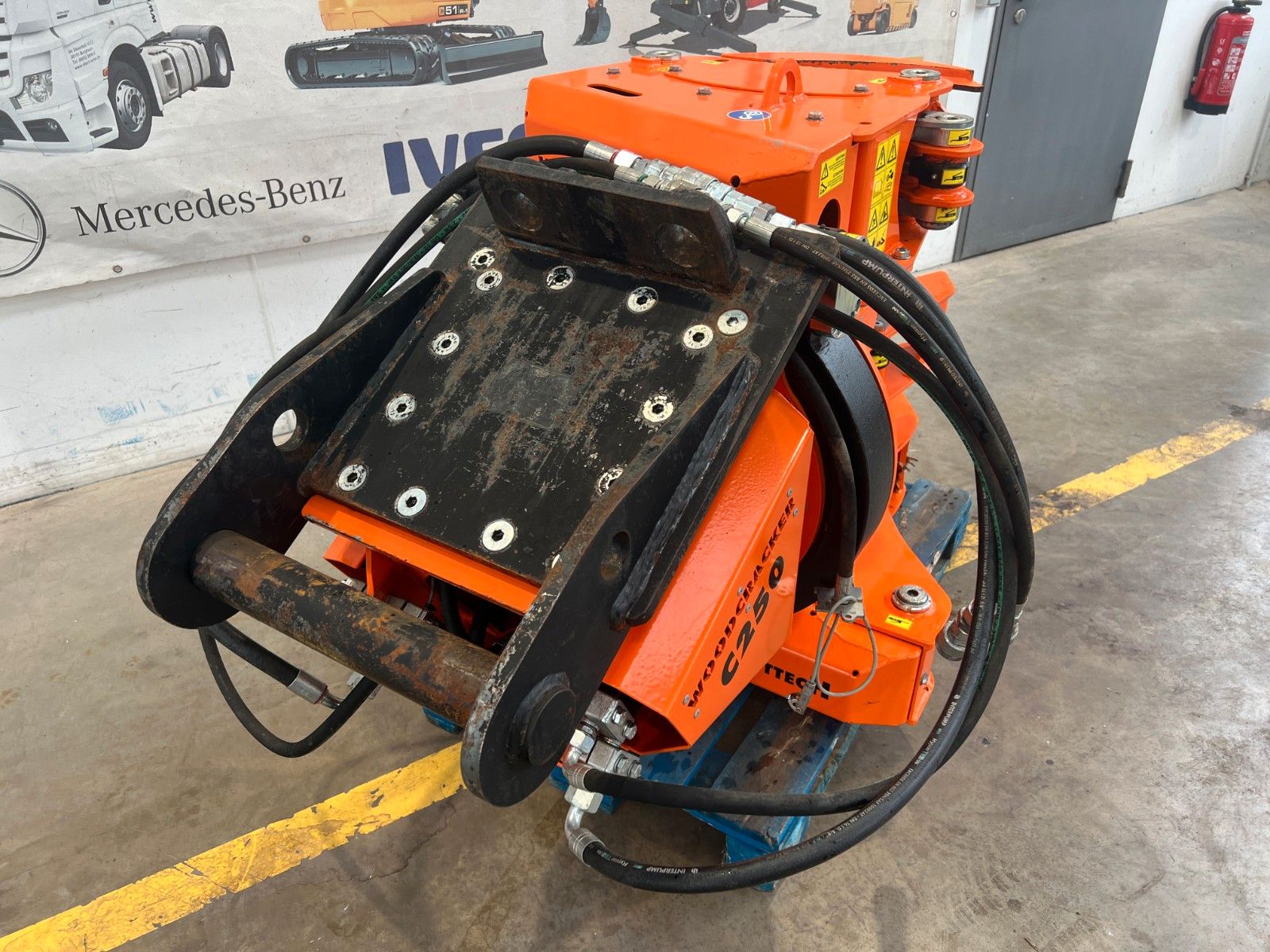 Fahrzeugabbildung Andere Westtech C250 Fällgreifer Tiltator Sammler MS10