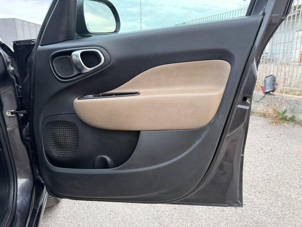 Fiat 500L 2014 — photo 13